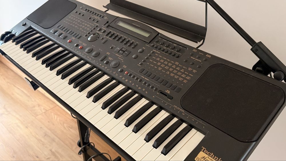 Organy keybord Technics KN1000