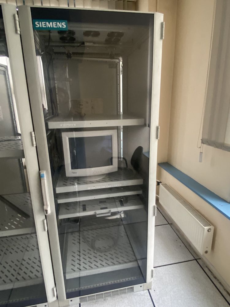Szafa serwerowa SIEMENS