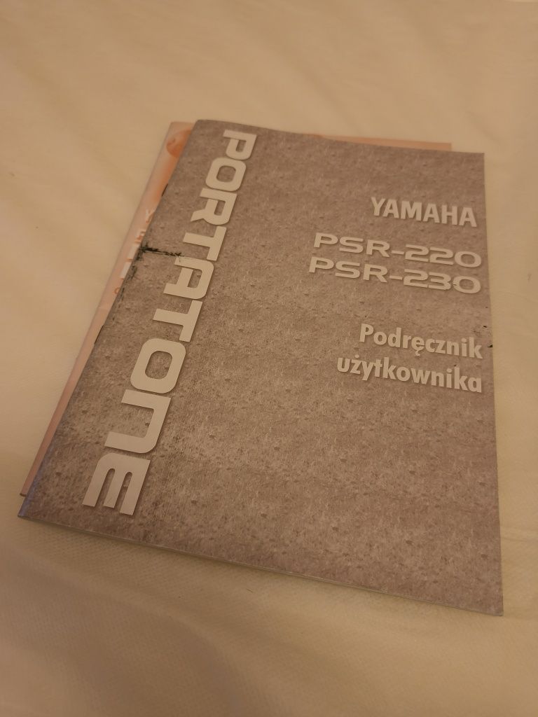 Syntezator Yamaha PSR-220