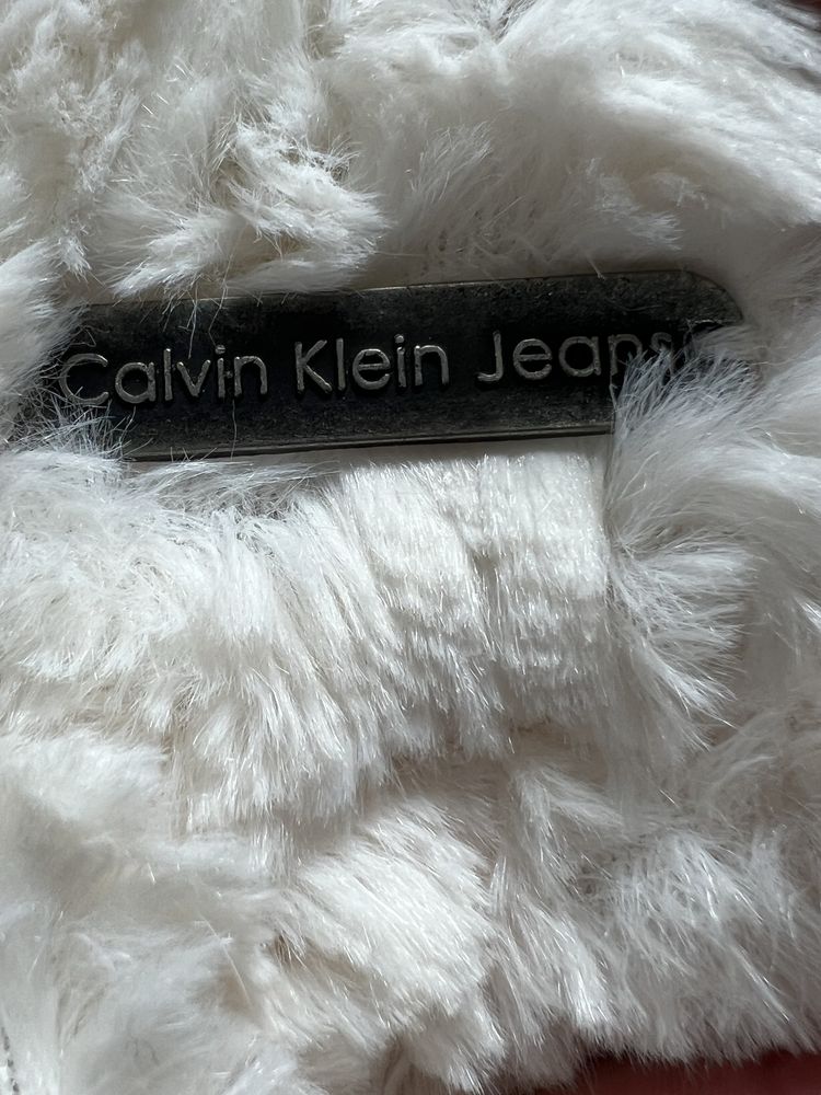 Calvin Klein Jeans futerko