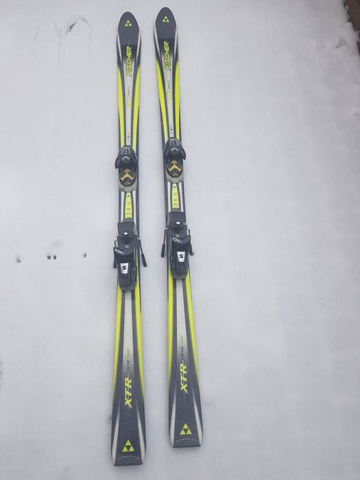 Гірські лижі Fisher