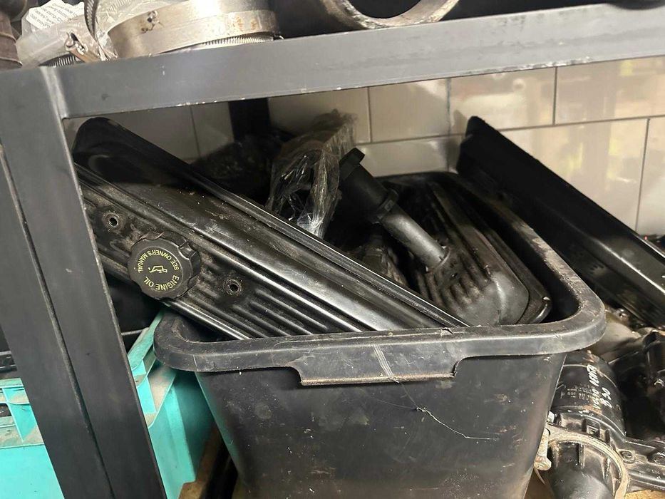 Pokrywa pokrywy zaworów silnik Mercruiser Volvo Penta 4.3 5.0 5.7