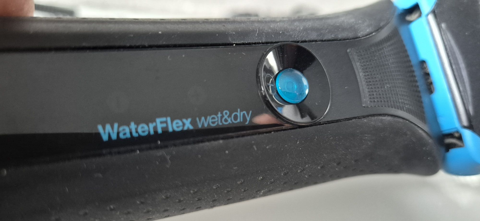 Golarka BRAUN WaterFlex wet&dry