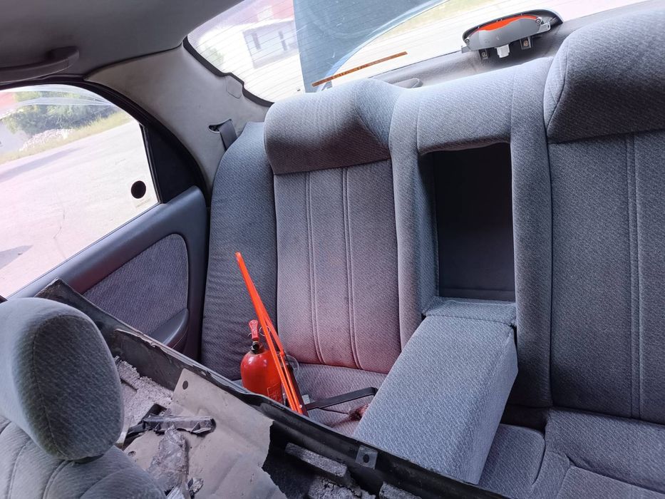 Продам KIA Clarus на запчастини