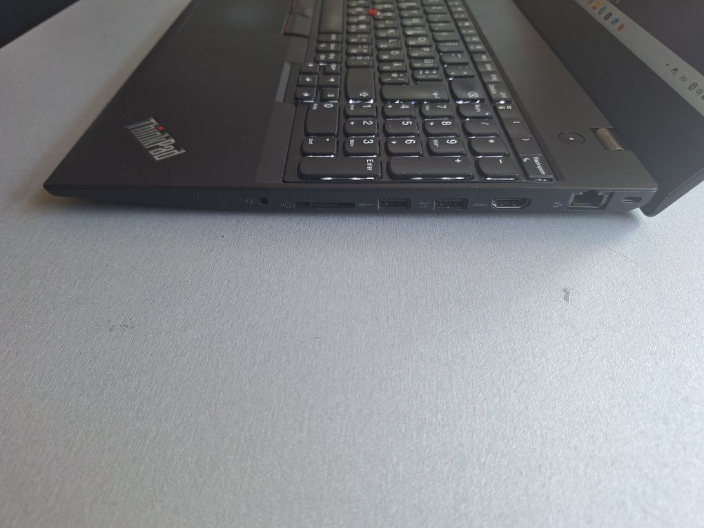 Ноутбук Lenovo thinkpad t580 сенсорний дисплей