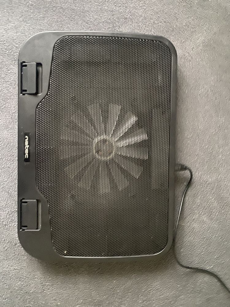 Podstawka chlodzaca do laptopa natec iora