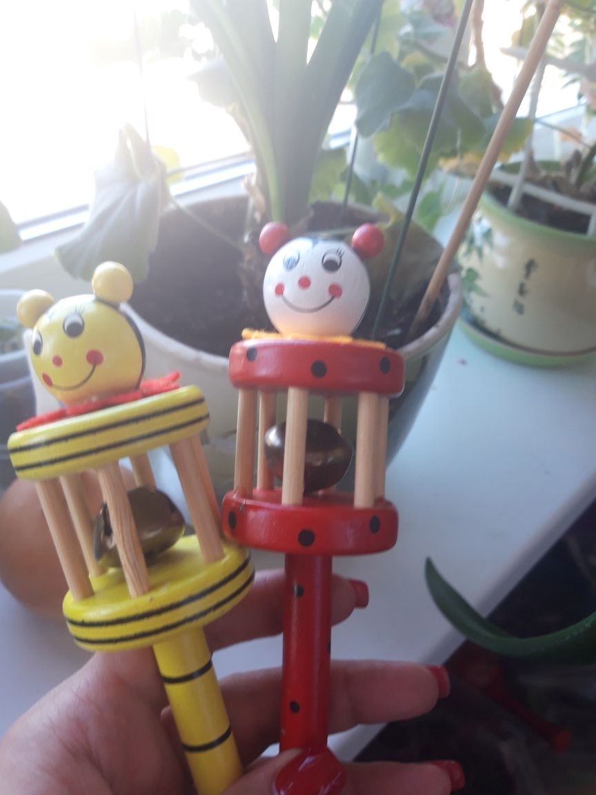 Детские развивающие музыкальные игрушки маракасы деревяннын  тамбурин