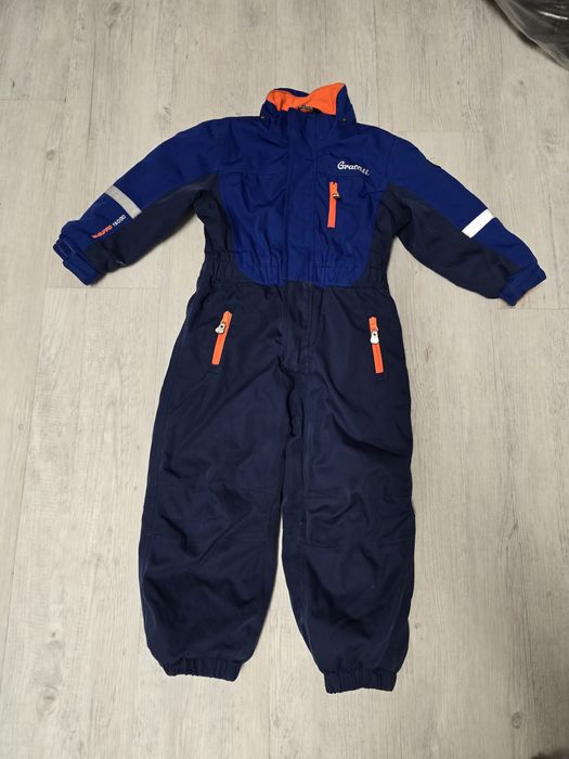 Kombinezon jednoczęściowy dziecięcy rozmiar 104-110  graffiti