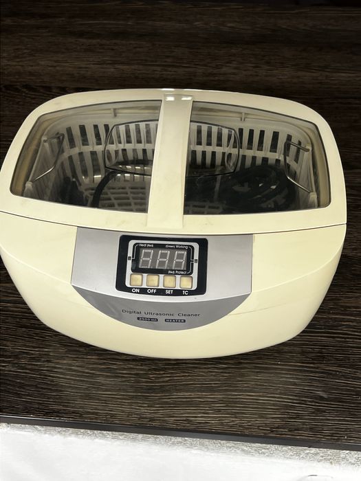 Ультразвукова мийка з підігрівом Codyson CD-4820 (2500мл) 70W