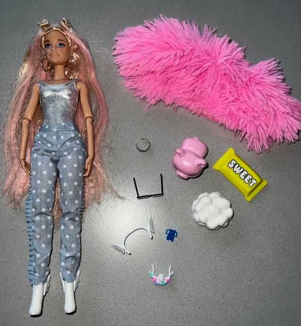 BARBIE extra modna lalka+świnkorożec GRN28
