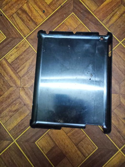 Бампер накладка пластиковая для iPad 2/3/4+ черная