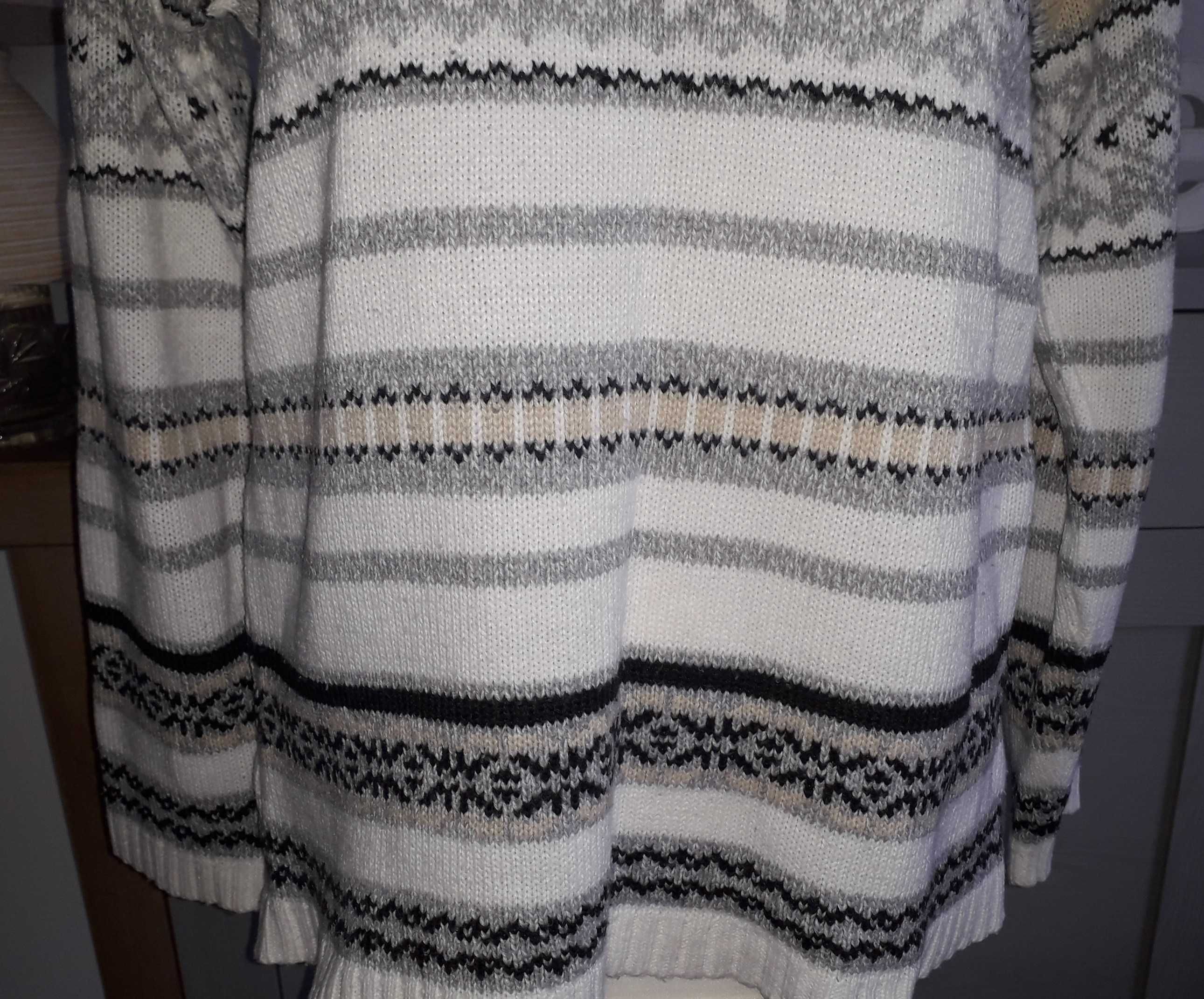 Sweter wzory roz.M/L