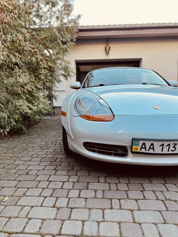Porshe Boxter «La Blanche 986»