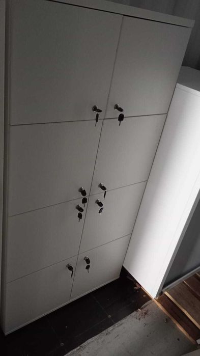 Locker 8 skrytek szafka na dokumenty lockery do biur domu szkoły