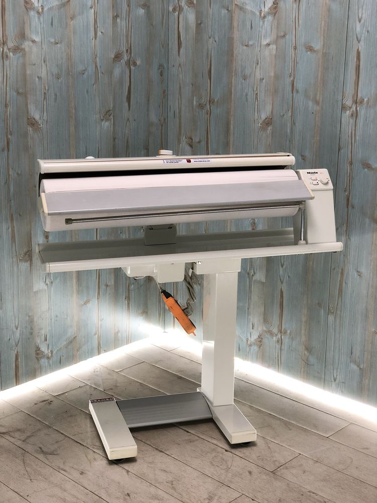 Прасувальний каток Miele B 895 D