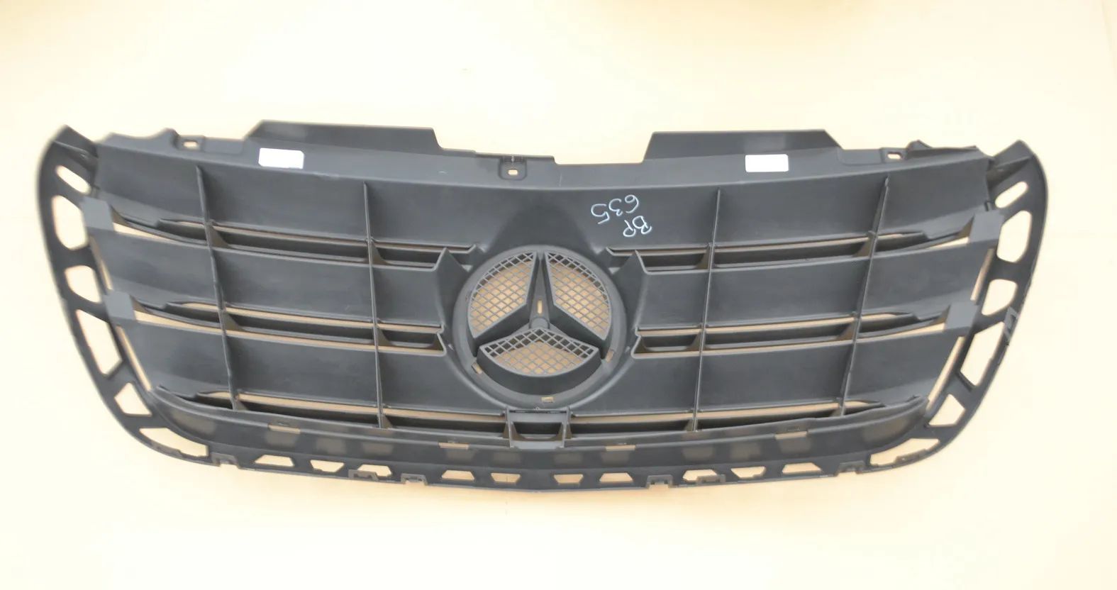 MERCEDES SPRINTER W907 907  W910 910 Gril Grill atrapa Przednia Przód Chłodnicy A9108805100 NOWA