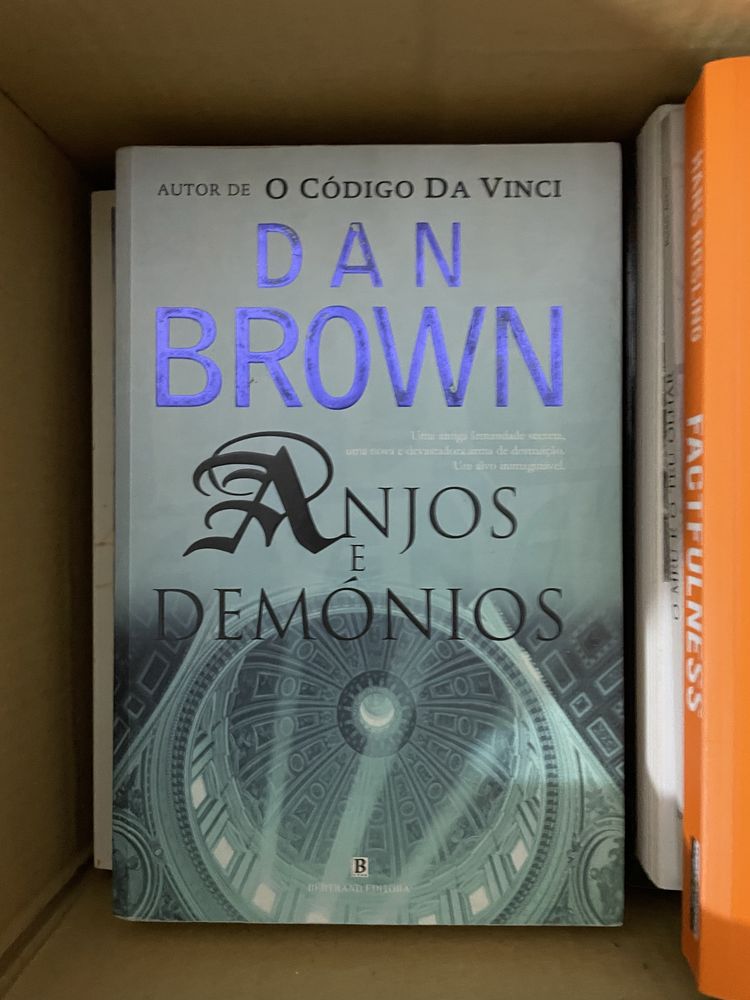 8 livros de literatura / ficção