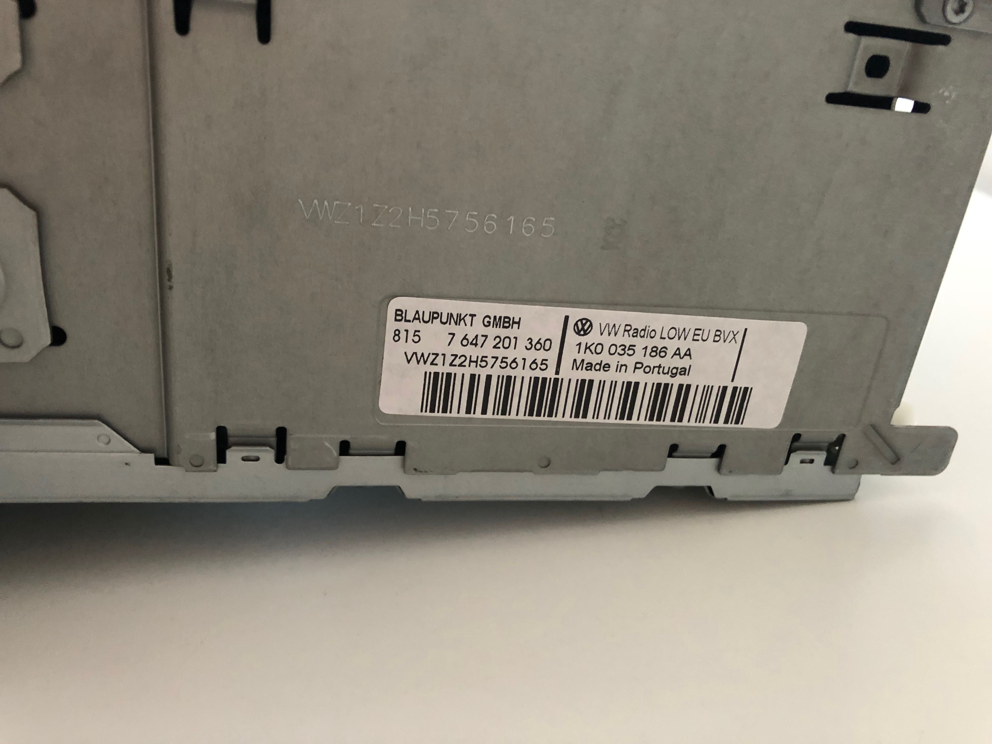 Sistema Audio/Radio CD - Compatível com Volkswagen Golf/Passat
