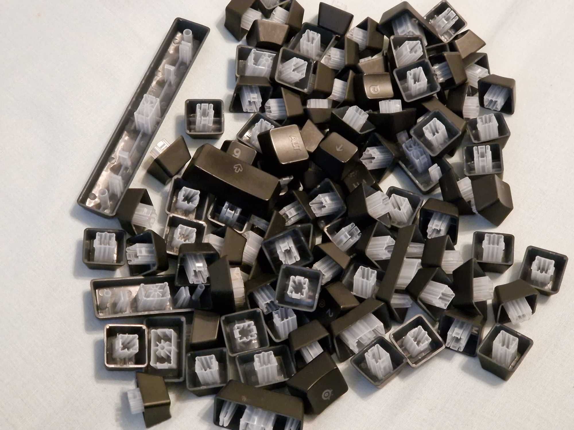 Przycisk do Steelseries Apex 3