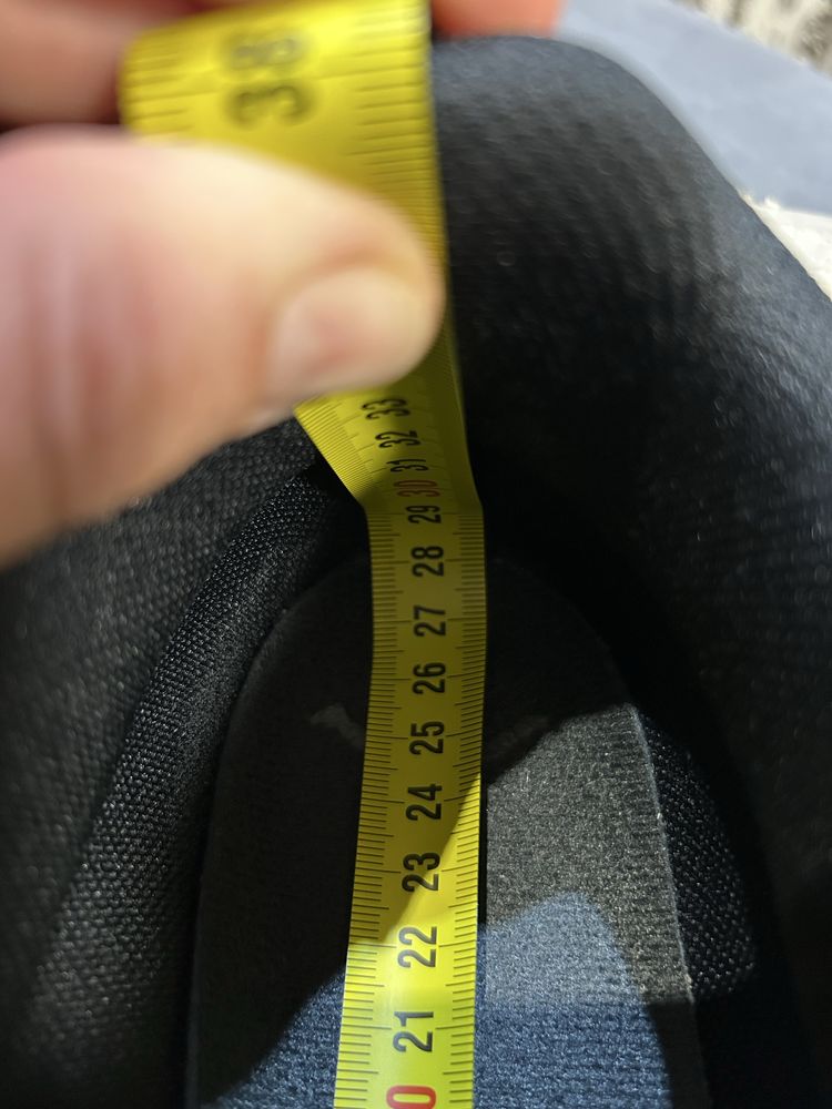 Кроссовки мужские JORDAN MAX AURA 5. (28 см)