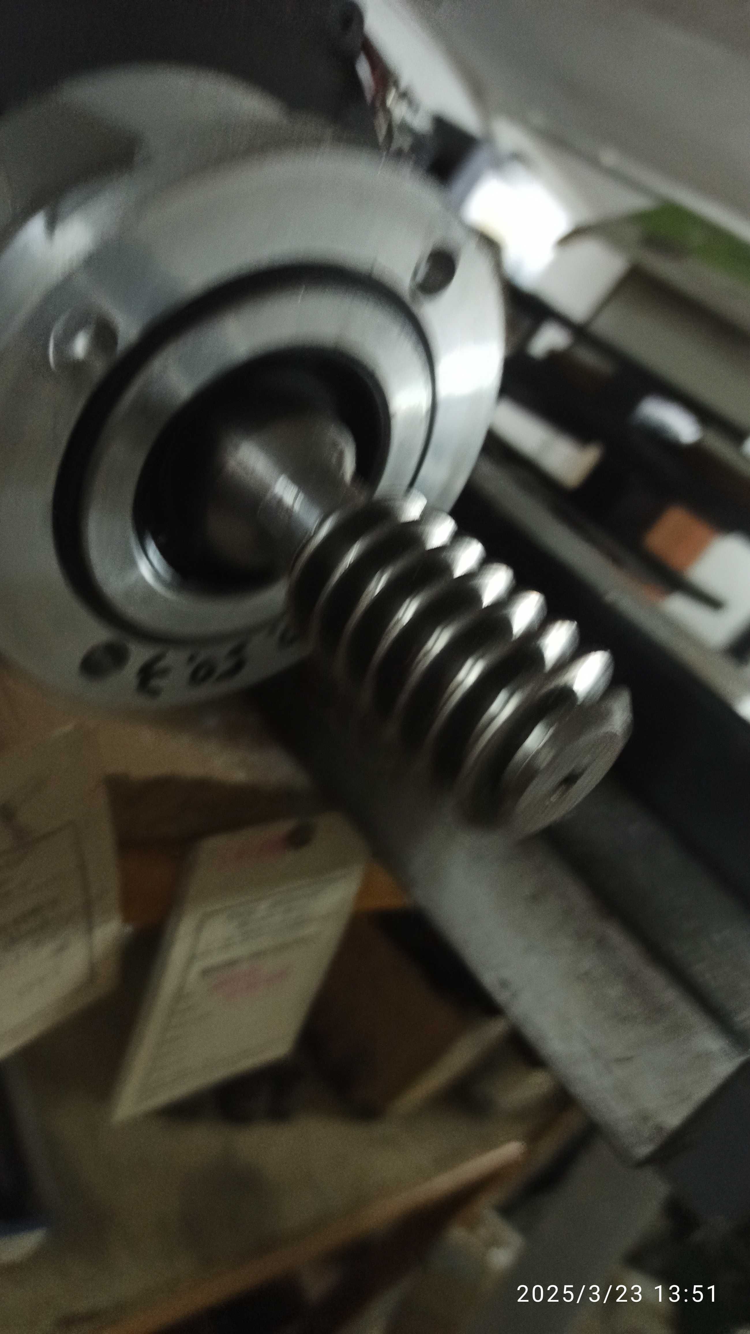 silnik elektryczny do mechanizmu posuwu gomad  Gorzów