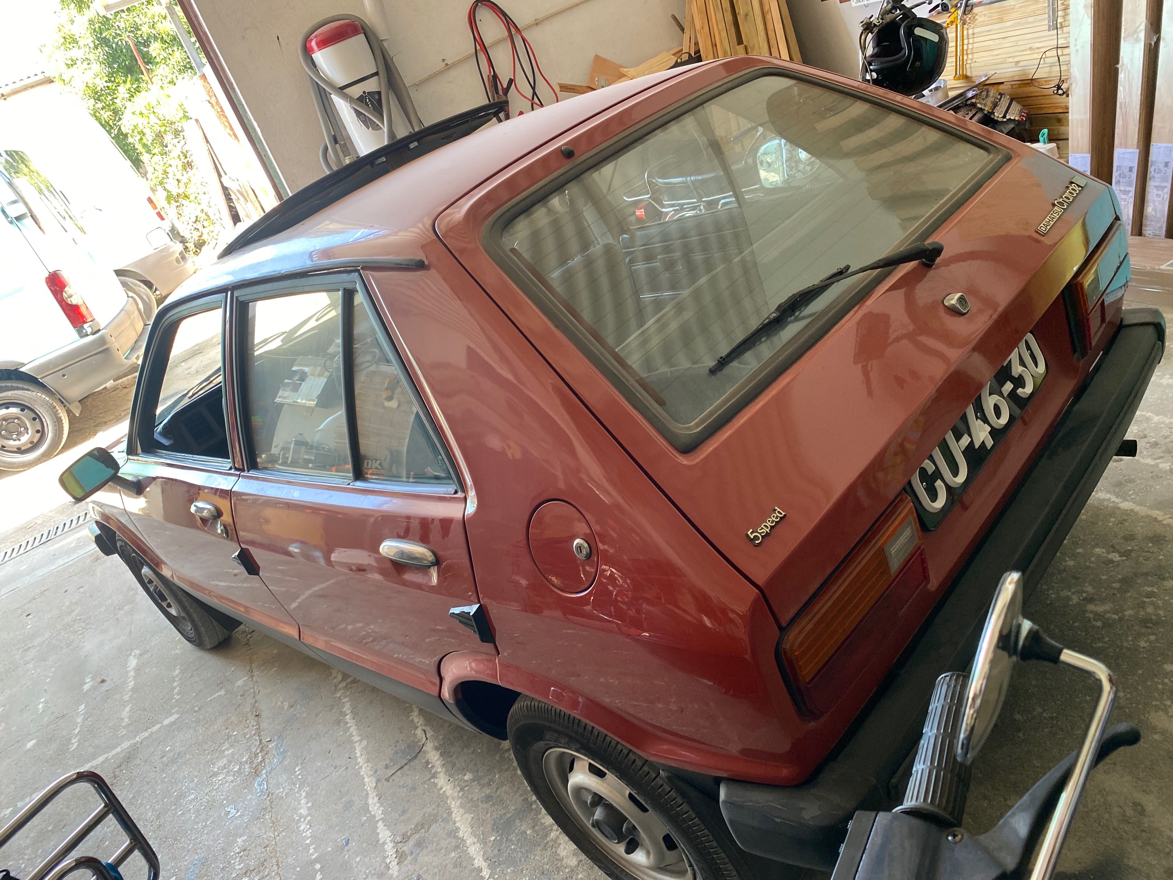 Daihatsu Charade xte 5speed ac