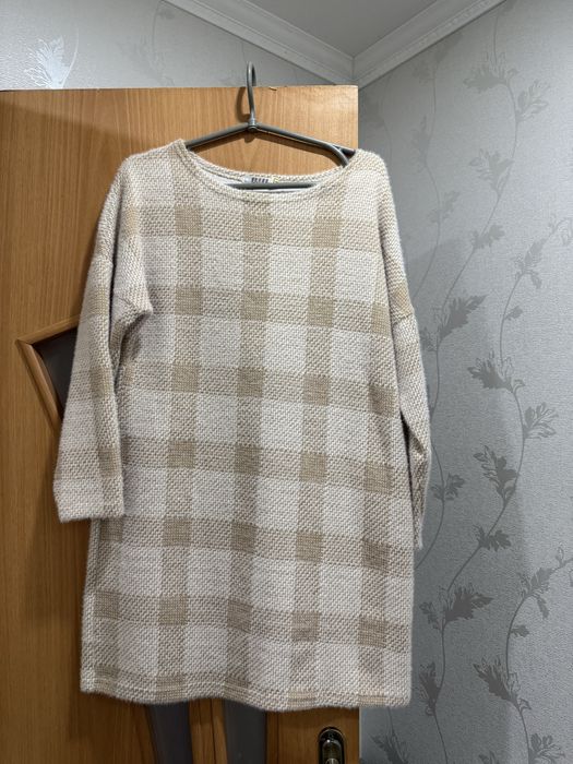 Куртка демісезонна, пальто, костюм Zara, тепла сукня