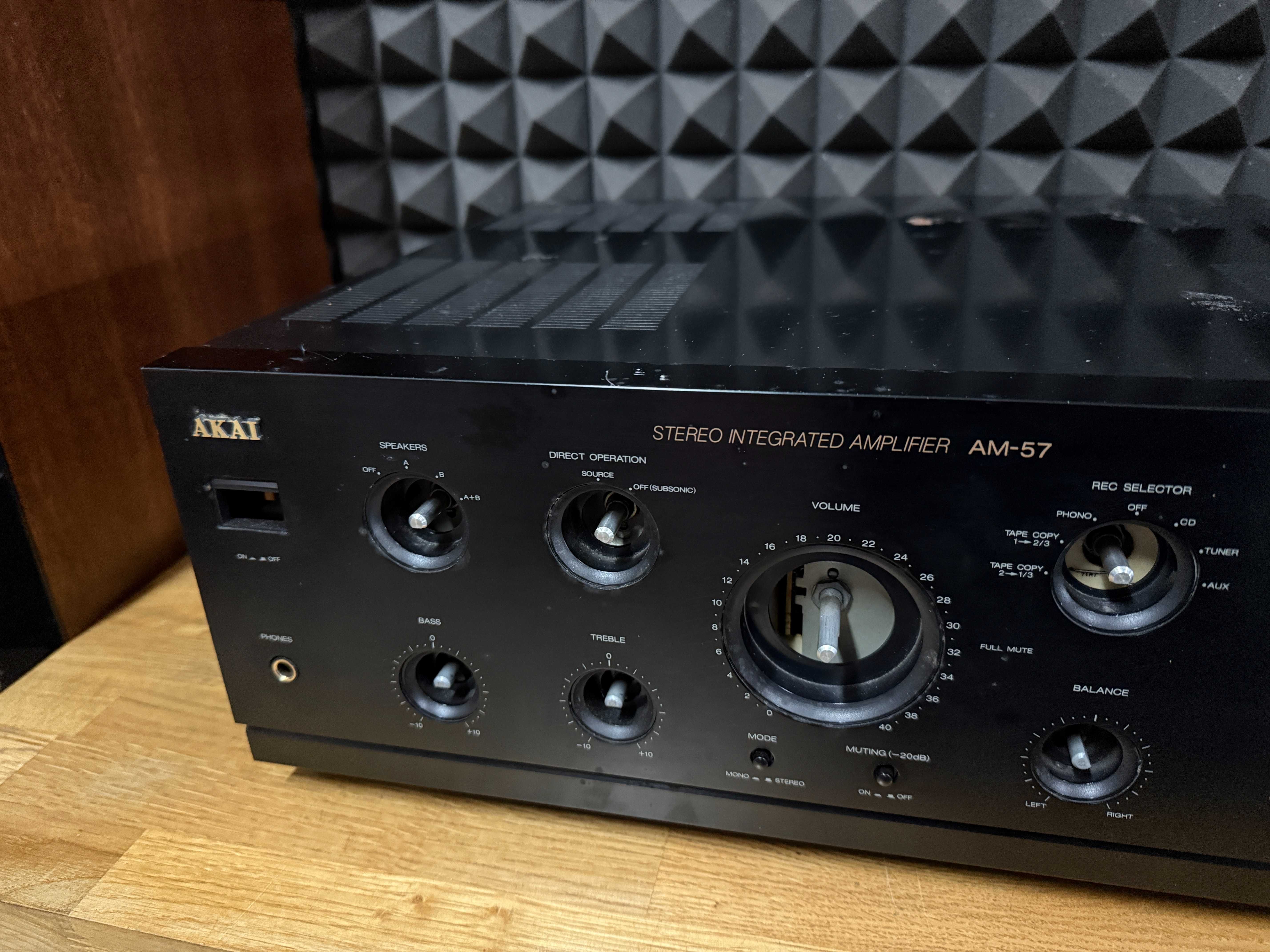 Wzmacniacz AKAI AM 57