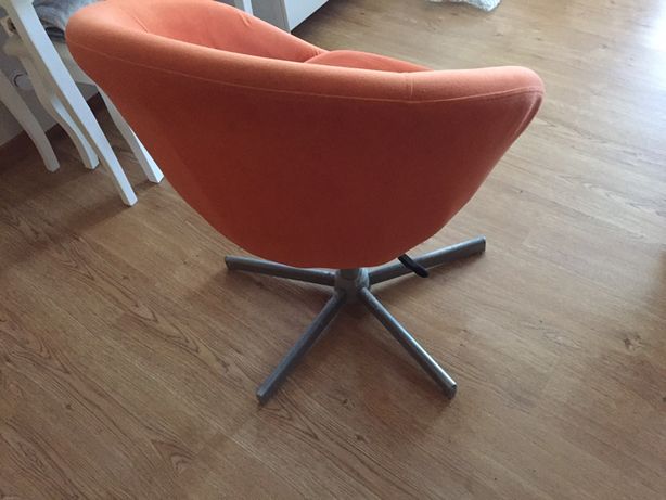 Cadeira design laranja quarto ouescritorio