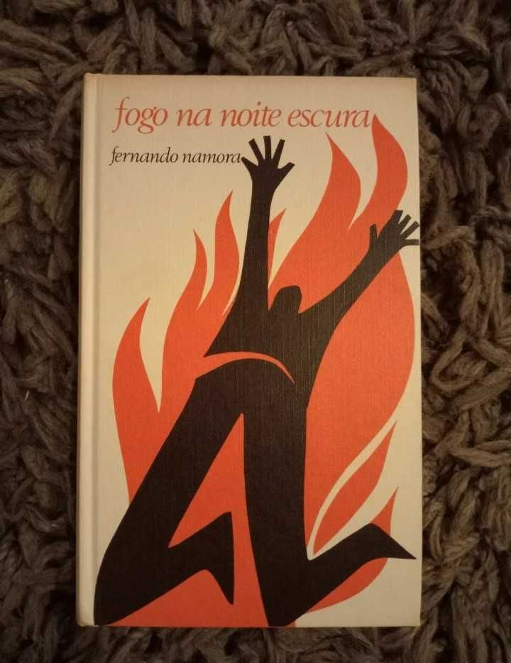 Livro "Fogo na Noite Escura"