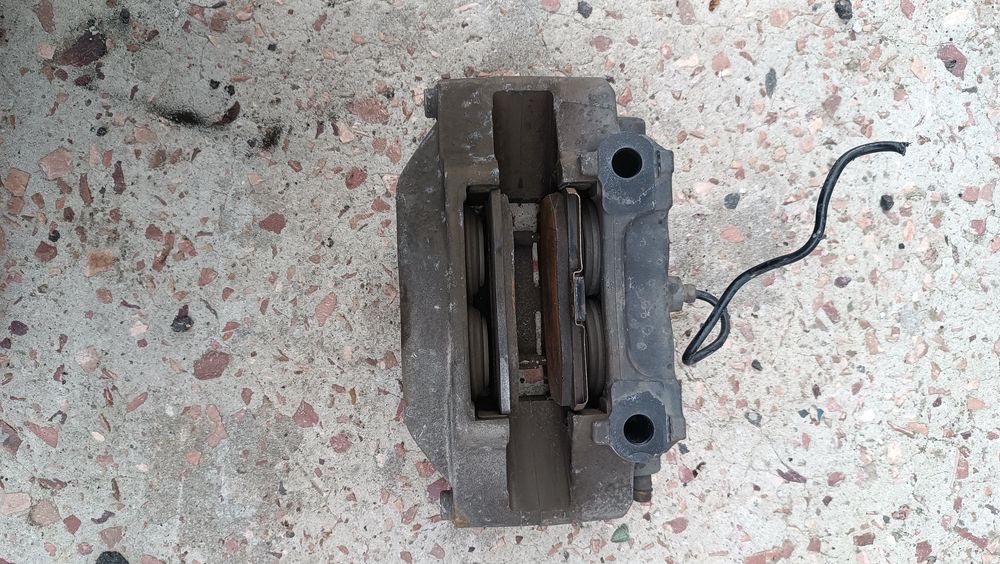 Супорт тормозной Honda Legends kb1 оригинал