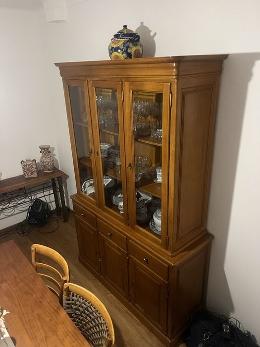 Movel sala de refeicoes + aparador