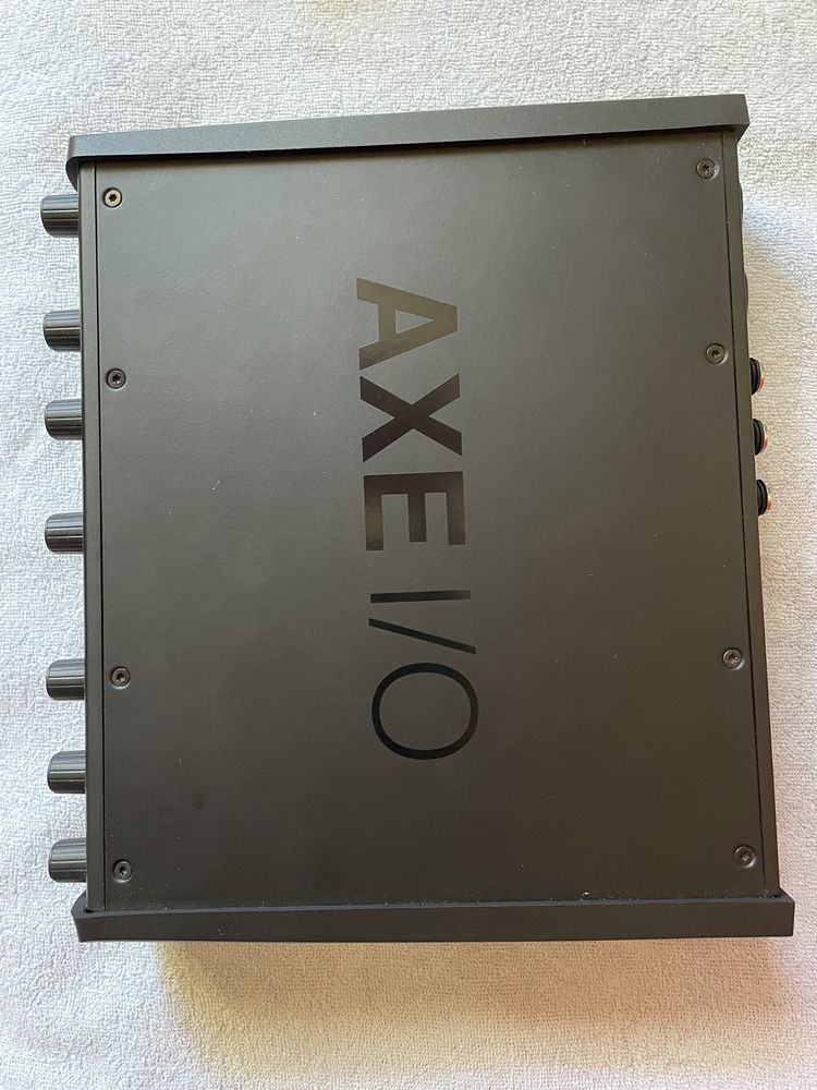 IK AXE I/O interfejs audio dla Mac Fender Boss