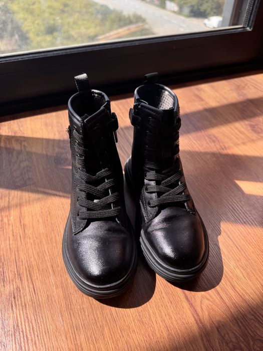Botas pretas Geox 28