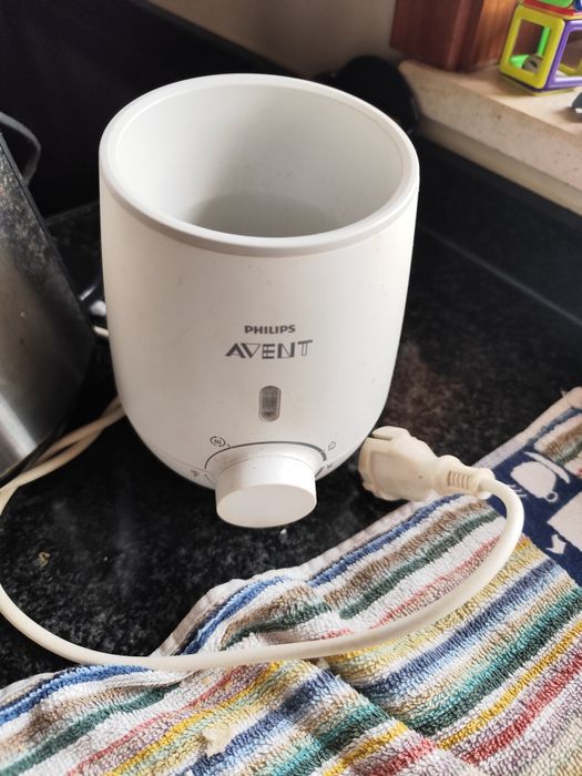 Aquecedor de biberões avent