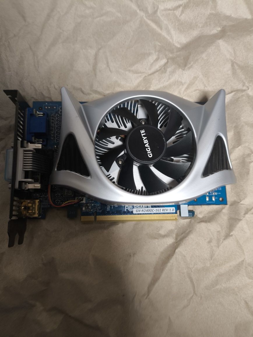 Gigabyte 240 1GB gddr5