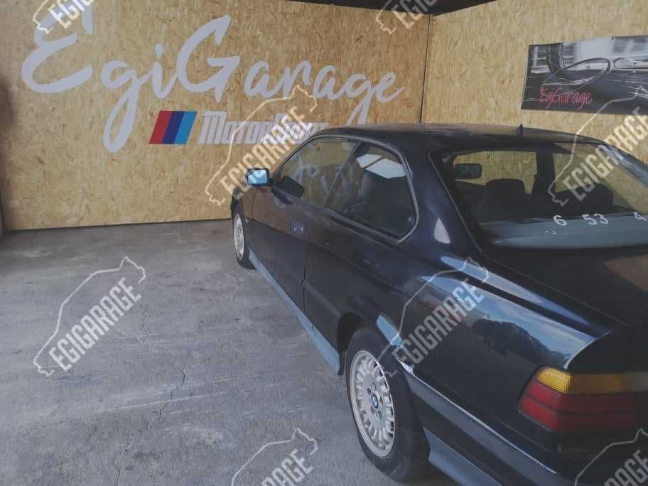 BMW E36 318is Coupe _ Para Peças