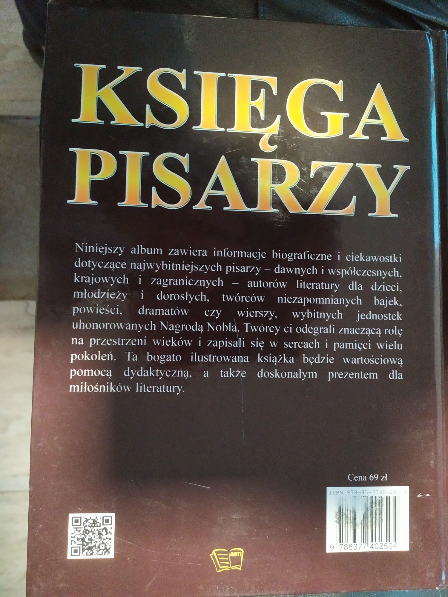 Księga pisarzy ARTi