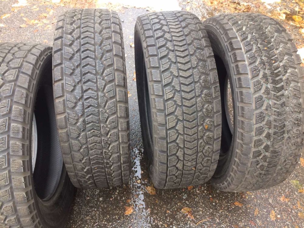 Продам резину 275/60 R18