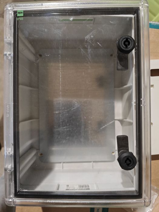 Szafka rozdzielcza skrzynka elektryczna