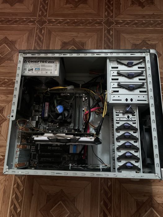 Продам не дорогий ігровий компʼютер.