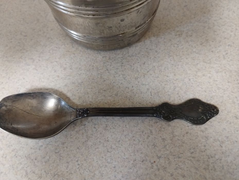 Сахарница с ложкой мельхиор.