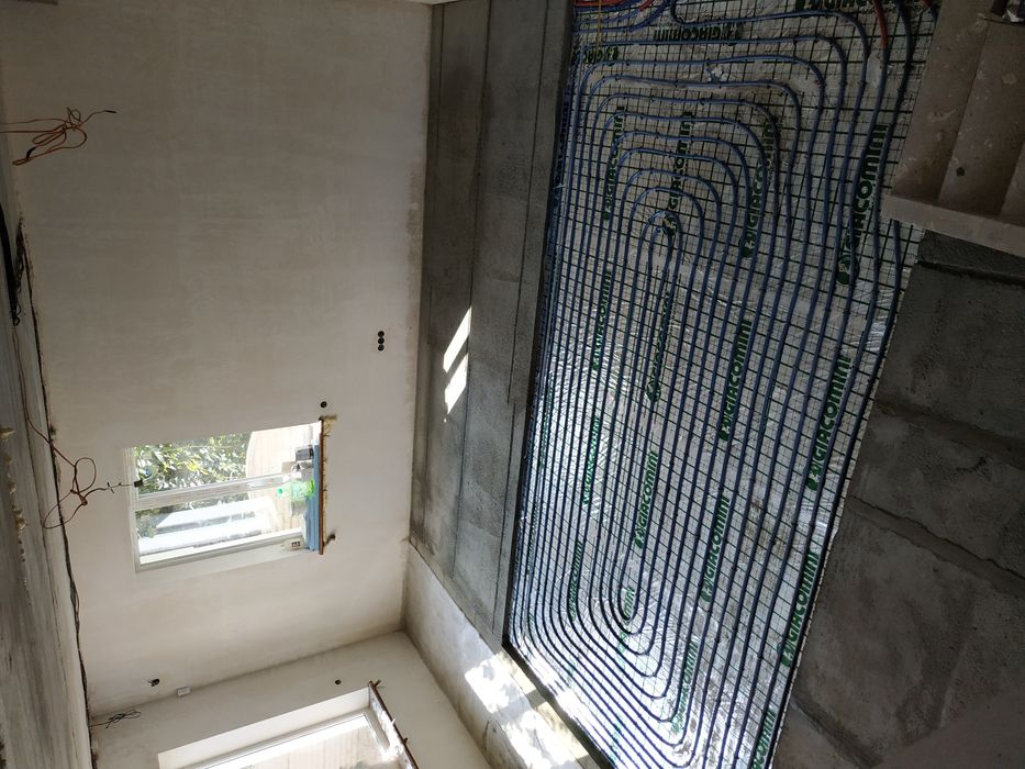 Стяжка пола, бетонирование.