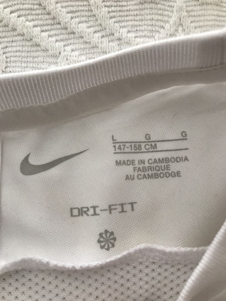 Camisola Nike branca