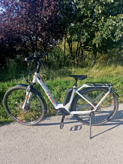 Cube Touring Hybrid 400 Easy Entry elektryczny rower trekkingowy Grey'