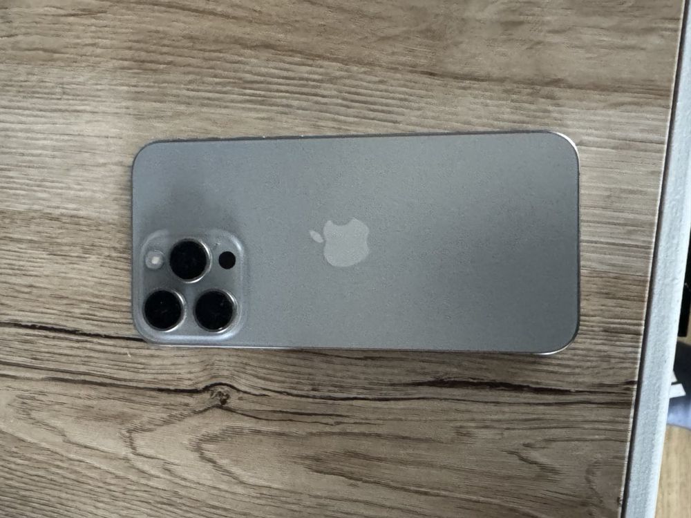 Sprzedam iPhone 15 pro max 100% Bateria