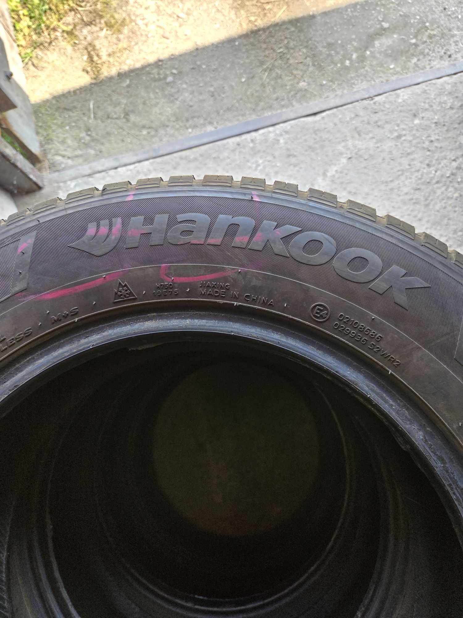 Opony caloroczne  195 65r15  Hankook rok  2023