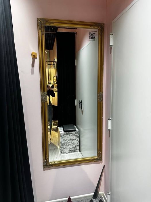 Дзеркала настінні та островні