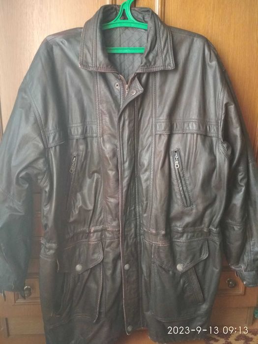 Чоловіча шкіряна куртка подовжена