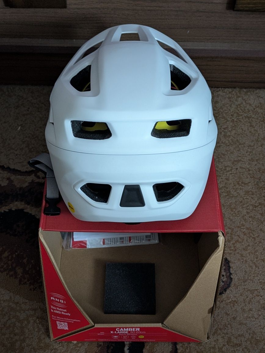 Specialized Camber XL Biały